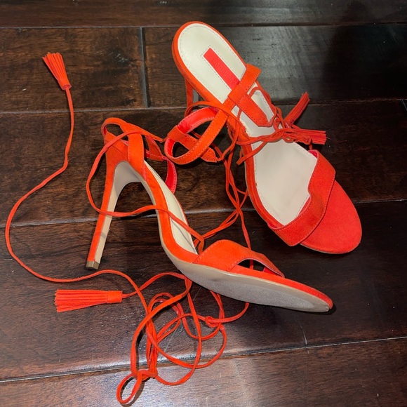 red strappy heels , never worn - Picture 2 of 2